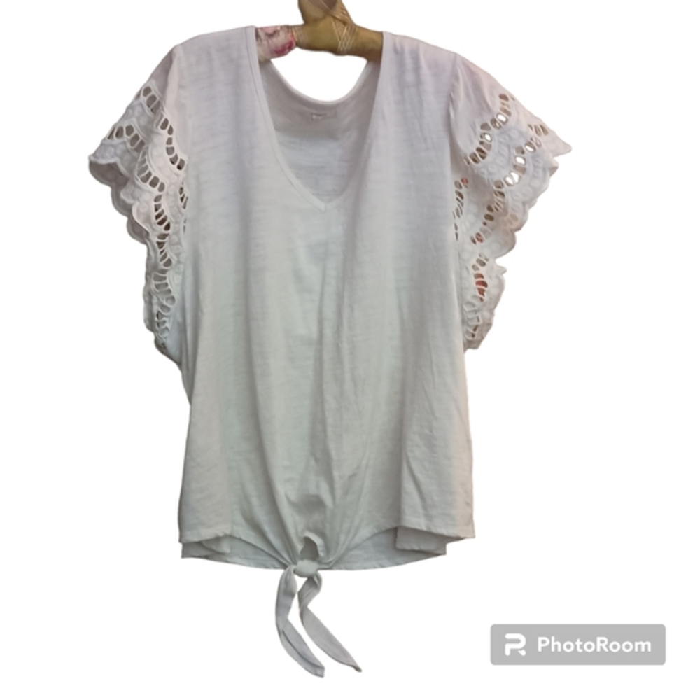 Maurices XL White Short Sleeve Blouse Top Lace Sleeves Knot Front SKUW155